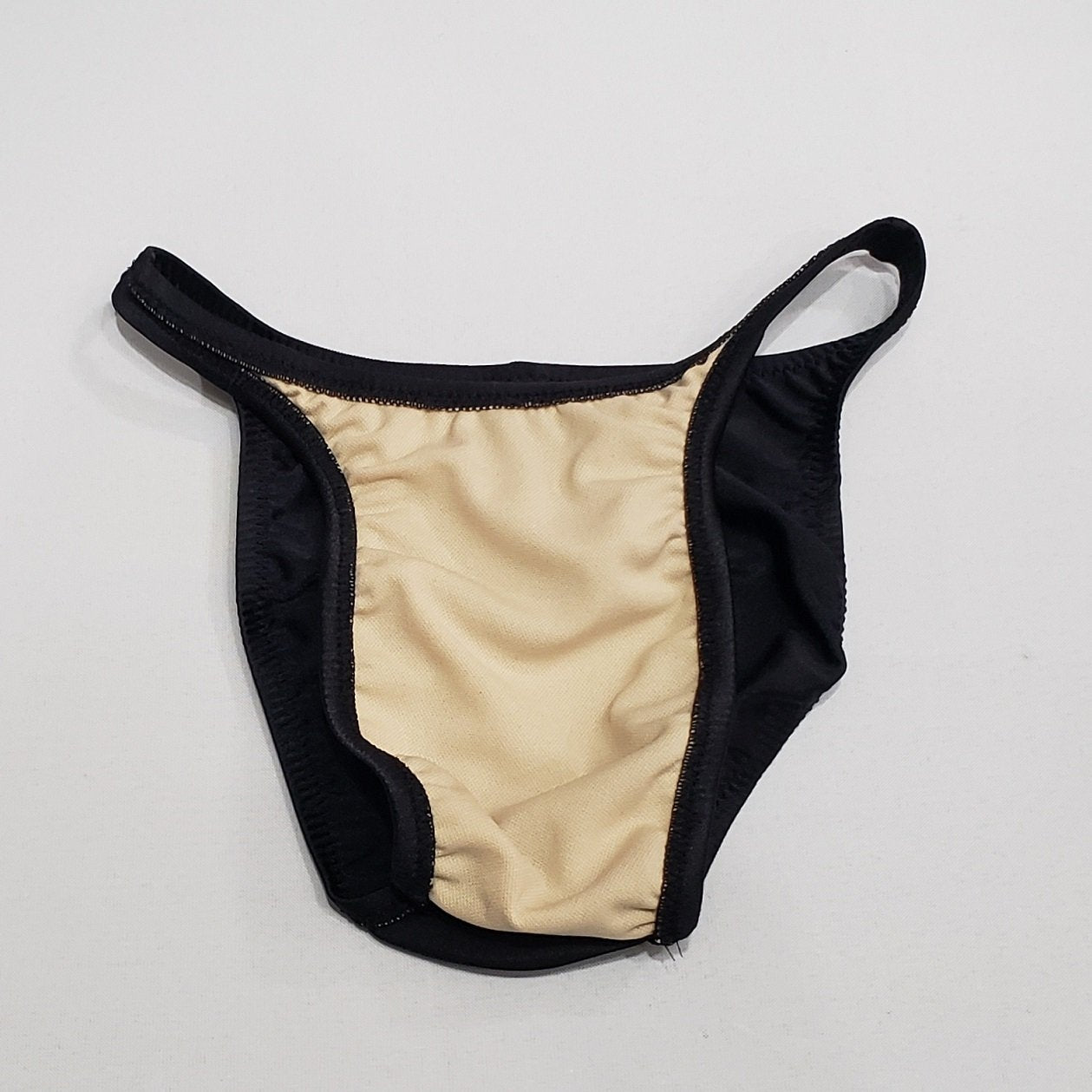 bwnsw435hx ハイレグカットフルバックスイムショーツ BODYWEAR